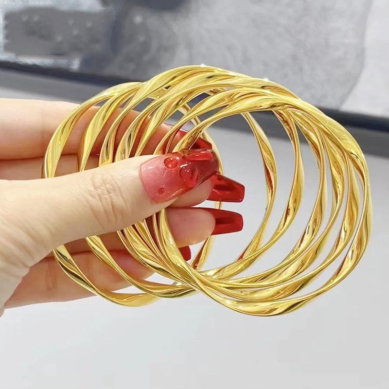 Gold-Plated Möbius Twist Braid Bangle - Simple Wedding Decoration for Women