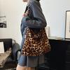 High-End Women'S Bags, Fashionable Contrasting Colors, Large-Capacity Student Shoulder Bags, Leopard Print Tote Bags.