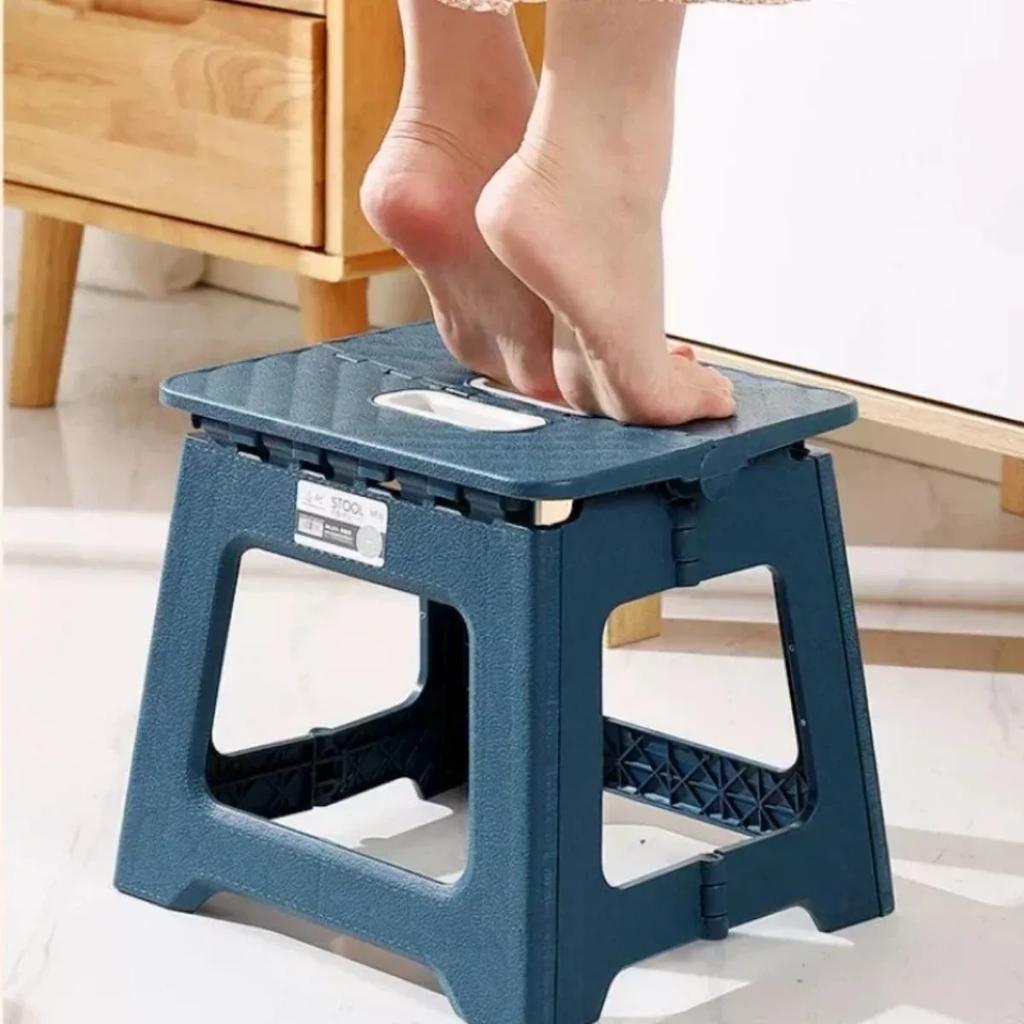 Folding Stool Portable Outdoor Activities Camping Thickened Plastic Stool High Load-bearing Handle Design Mini Fishing Stools