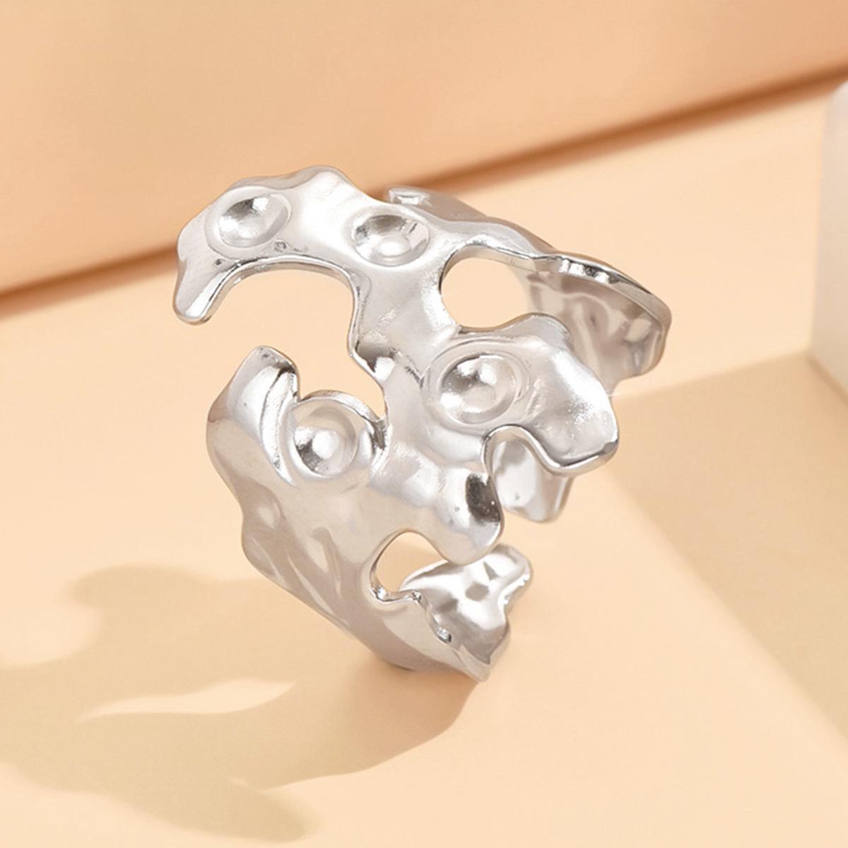 Adjustable European Baroque Pearl Ring in Stainless Steel