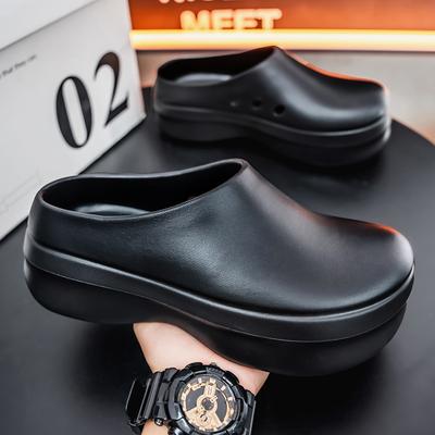 Summer Men Sandals Oilproof Waterproof Chef Shoes Doctor Nurse Shoes Lightweight Garden Sandals Casual Slippers Beach Aqua Shoes