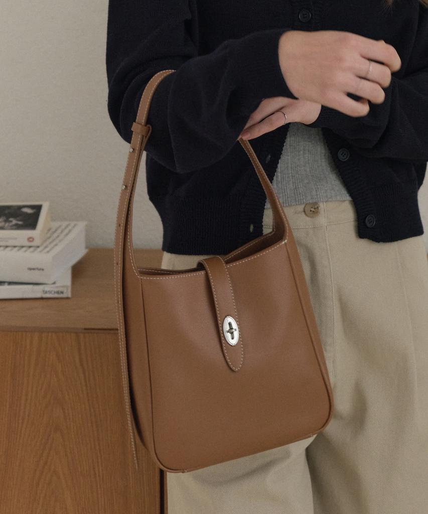 Ostkaka Classic Belt Mini Shoulder Tan Brown