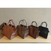 New High-end Leather Tote Bag Fashionable and Simple Commuter Handbag Large Capacity Retro Wide Shoulder Strap Shoulder Bag Women