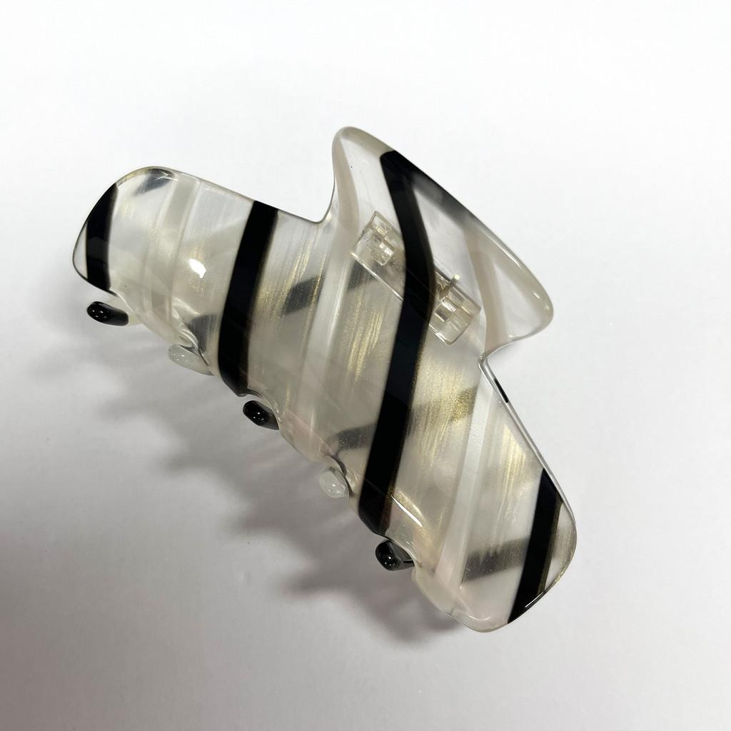 Stilvoller gestreifter Haarklammer-Clip aus Acetat für mühelose und schicke Frisuren für Frauen