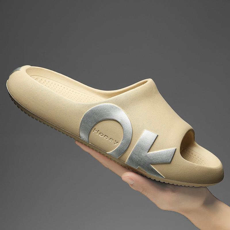 

Мужские нескользящие быстросохнущие тапочки с открытым носком и буквенным принтом EVA для прогулок в помещении и принятия душа 44-45 хаки