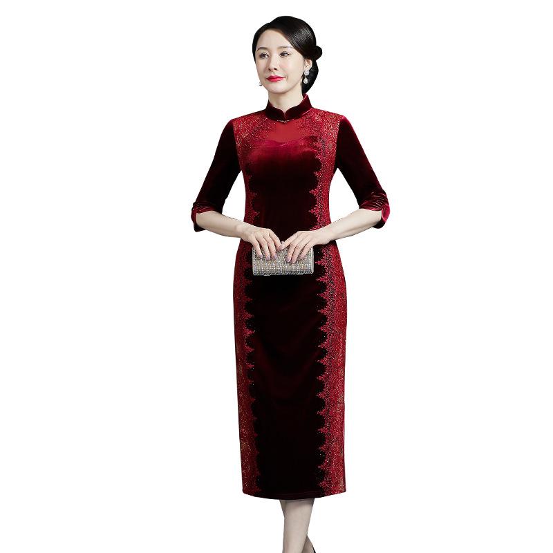 Fashionable Plus Size Clothing for Middle-Aged and Elderly Women: Stylish Cheongsam and Mother-of-the-Bride Dresses