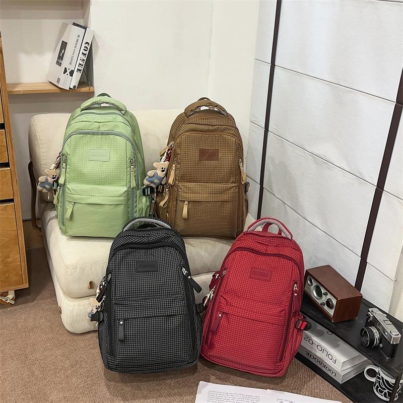 Vintage Plaid Backpack Large Capacity Lightweight School Bag for Junior High School Students