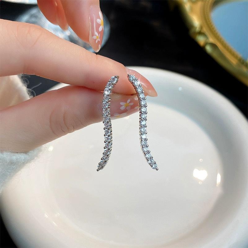 Wave Stud Earrings Women's Small Micro-inlaid Zircon Earrings Fashion Personality Light Luxury Ear Jewelry for Girlfriends