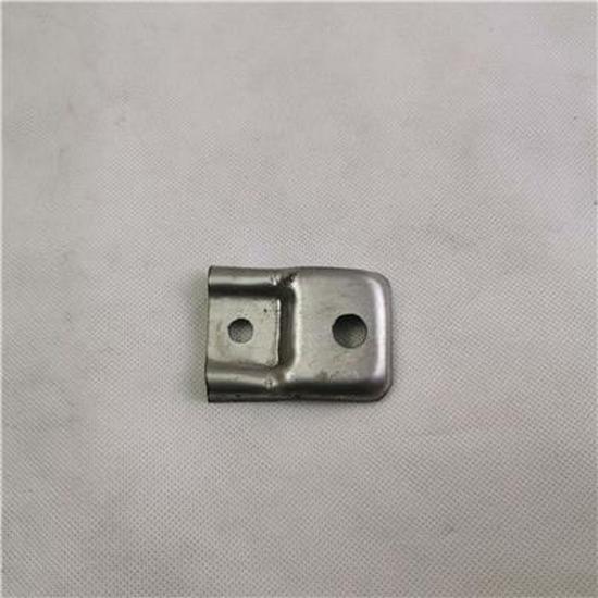 Foton L1500370202A0 Kühlergrillhalterung