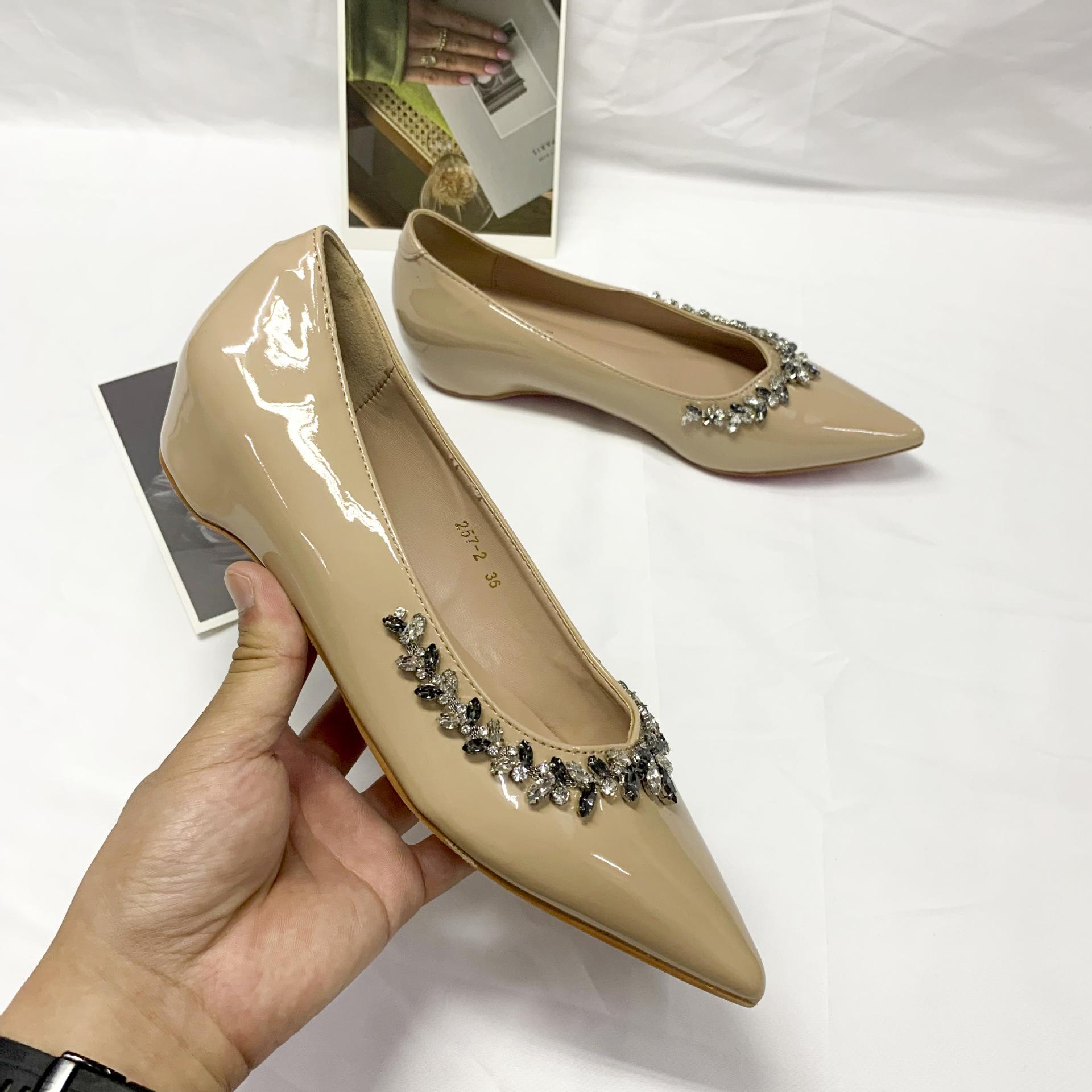 

Spot second hair! French evening wind heightened rhinestone pointed flat bottom Mary Jane single shoes shallow mouth commuter shoes women 40