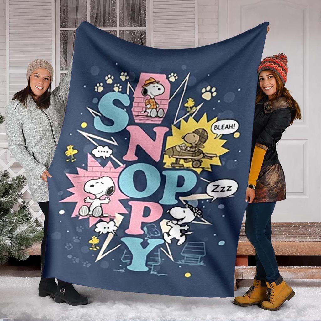 Warm blanket, Snoopy cartoon pattern, comfortable nap blanket, soft and skin-friendly, a great gift for friends and family.