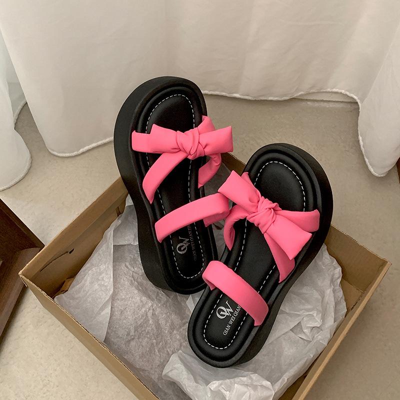 Internet celebrities popular versatile non-slip thick-soled slippers women's summer wear 2025 new white heightening cool slippers