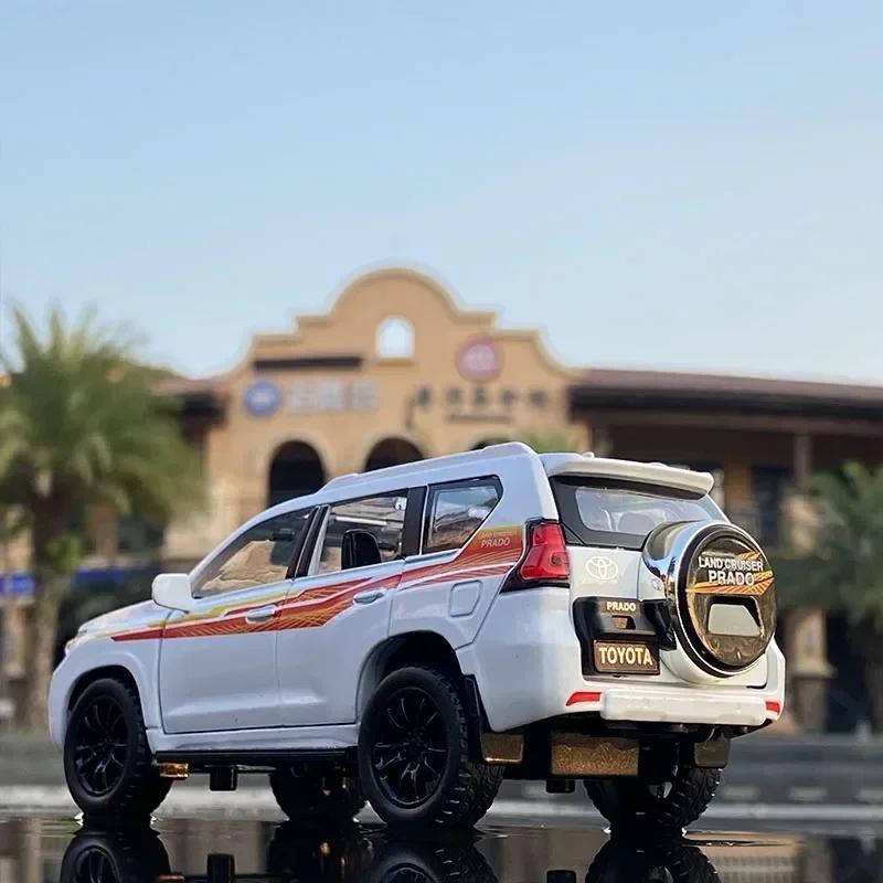 1:32 Toyota Prado SUV Diecasts Metal LAND CRUISER Simulation Car Model Fashion Ornaments, Alloy Car Models, Toys, Collectibles