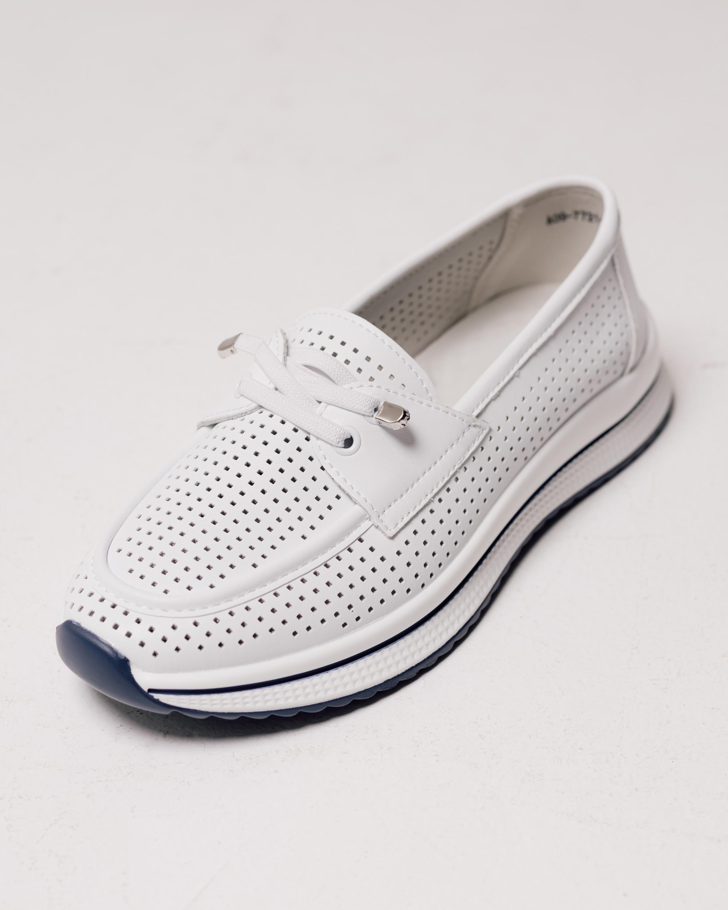 

Women s perforated shoes Lola Andy 97721 36 white leather 41 білий