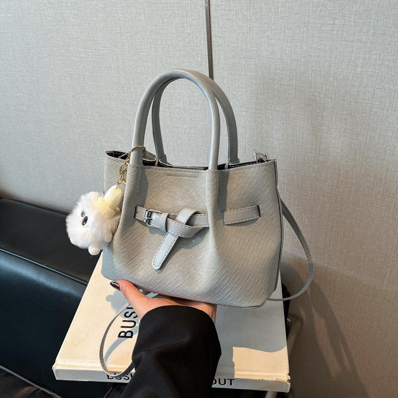 

Handbag bag women s spring new vegetable basket bucket bag slack pleated fashion shoulder messenger bag Without pendant серый