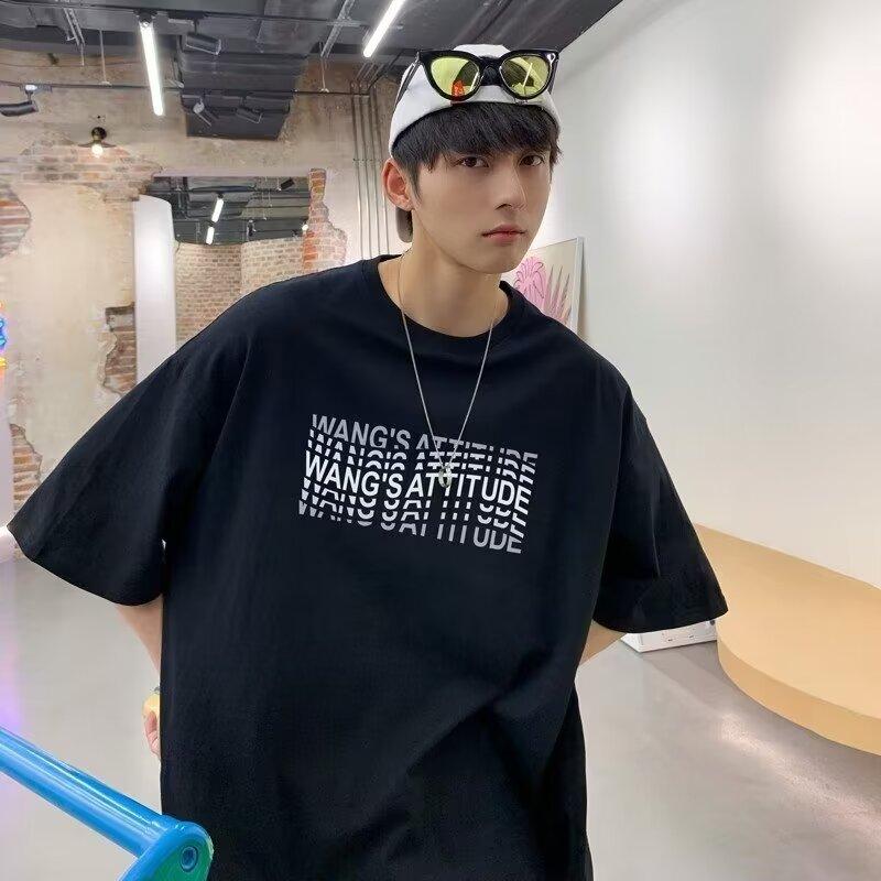 Nova camiseta de manga curta para homens no verão, tendência de estilo coreano, top simples de meia manga, camiseta de marca casual solta estilo Hong Kong