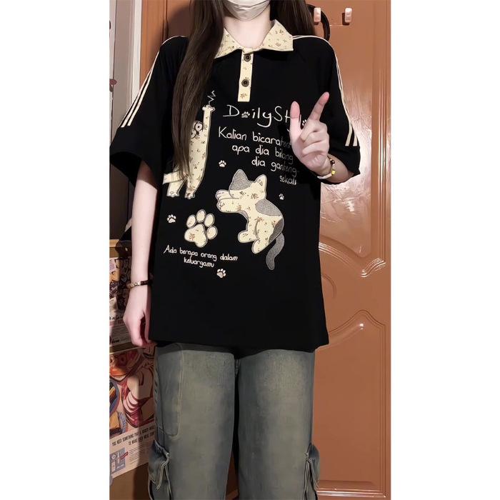 

Унисекс Повседневная Футболка-поло Свободного Кроя с Мультяшным Принтом и Полоской, с Отложным Воротником Medium чёрный