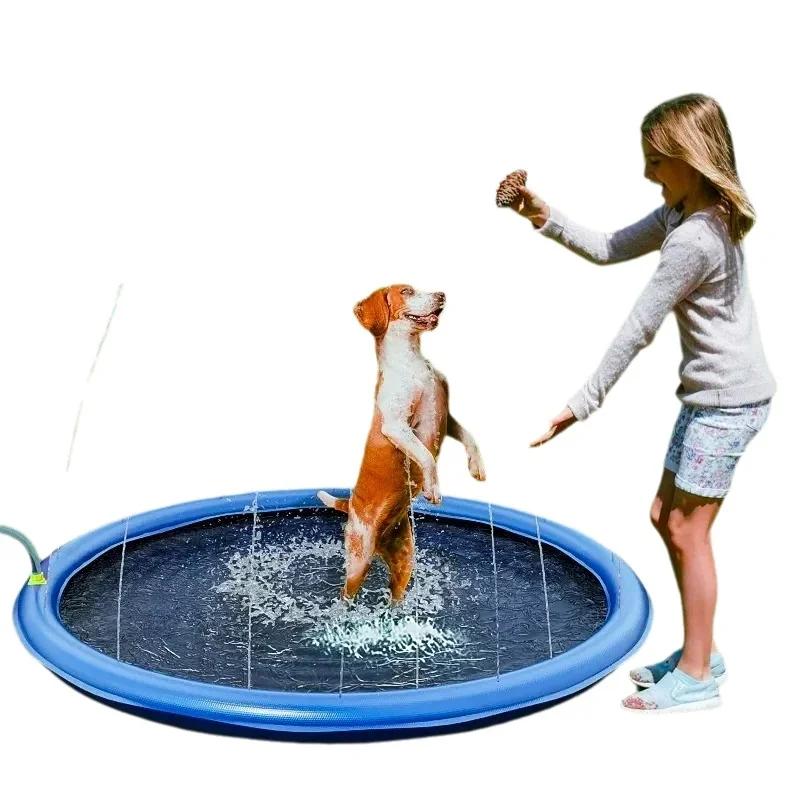 Hundespielzeug Verdickte PVC Hundewassersprühspielzeugmatte Anti-Rutsch Faltbare Outdoor-Sprühmatte für mittelgroße bis große Hunde Haustier-Duschspielzeug