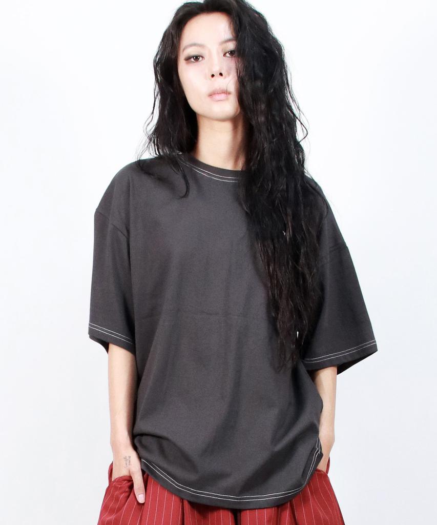 Deumakeu Outstitch Boxy Short Sleeve Tee - Charcoal