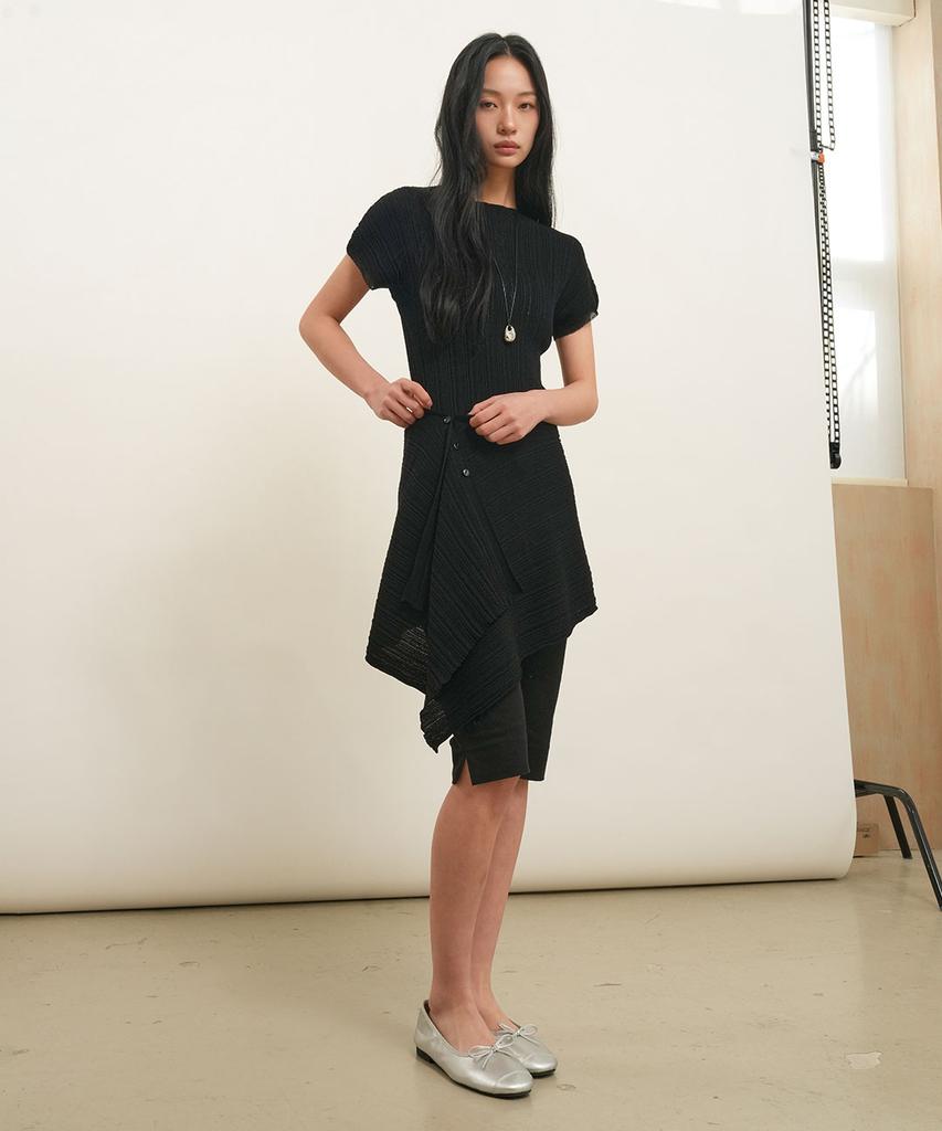 GENERALIDEA Pleated Half-Neck Knit Top [Black] / Gf2Lkp529