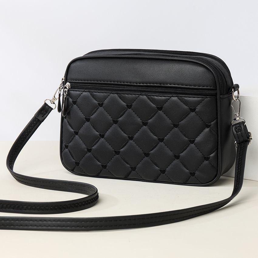 Women's Sling Shoulder Small Square HandbacNew Quilted Design PU Leather Crossbody Bag VersatileMessenger Bag