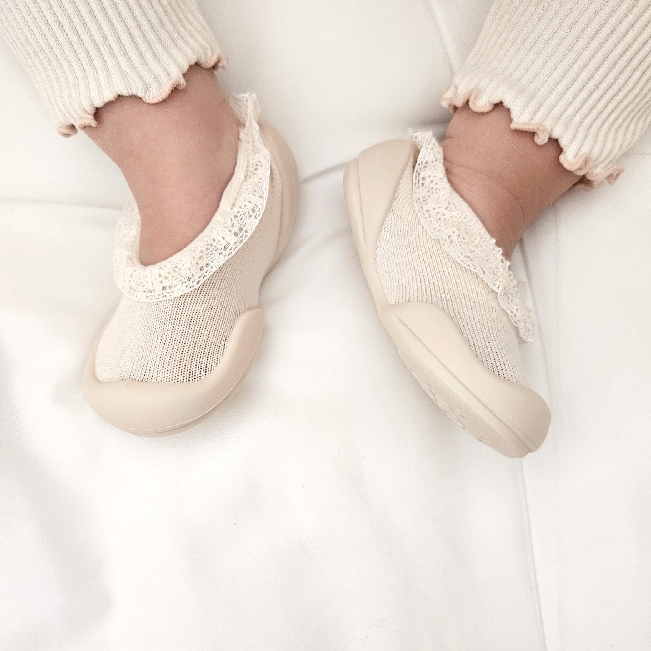 

[Ggomoosin] Tender Fleur Cream, Sneakers, 7000032430, Popular Korean Shoes 115