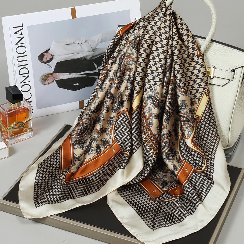 Small silk scarf women's large square scarf yarn scarf spring, autumn and winter matching shirt middle-aged mother square 91 × 91 thin scarf