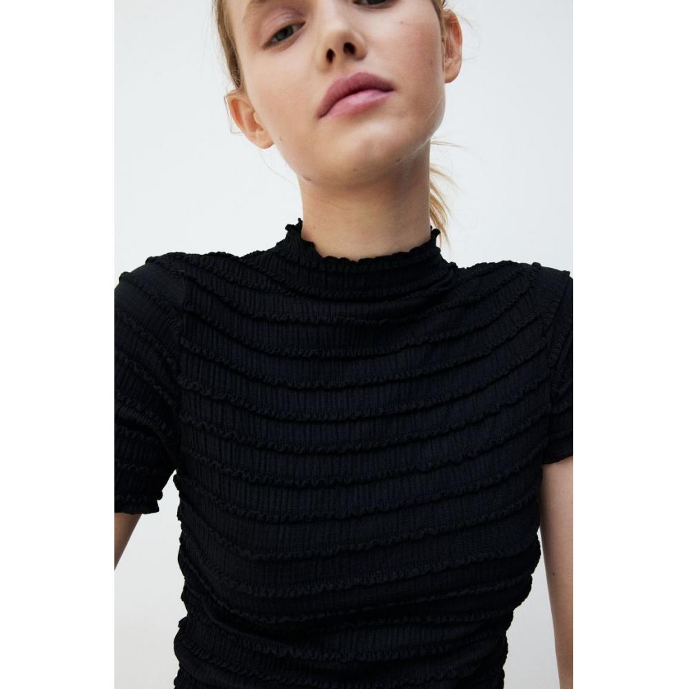 

HM Overlock Detail smoking Top Black