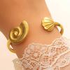 Goldene Manschettenarmbänder für Damen Vintage Blume Schmetterling Sonne Muschel Boho Armreifen Breites Offenes Manschettenarmband Schmuck für Sie