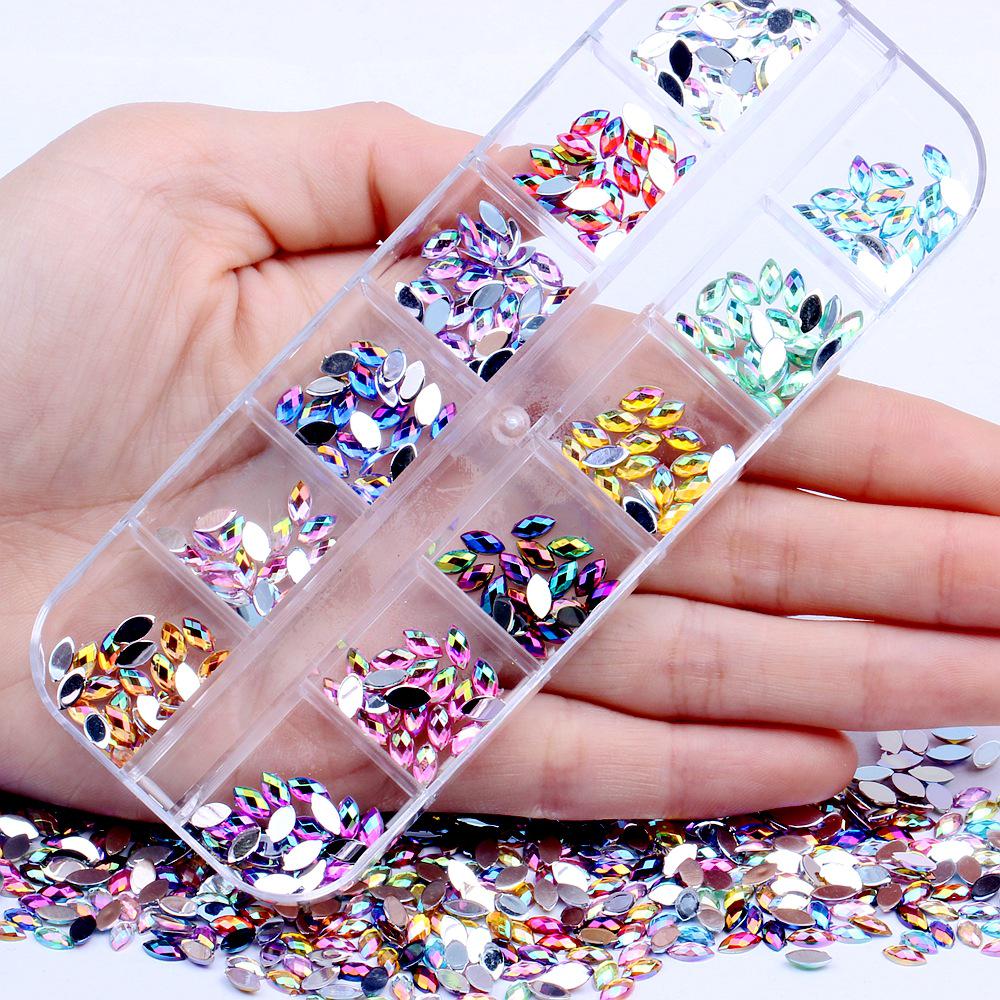 12-barevné 3x6mm Malé akrylové diamanty kočičí oko pro dekoraci nehtů a očního make-upu