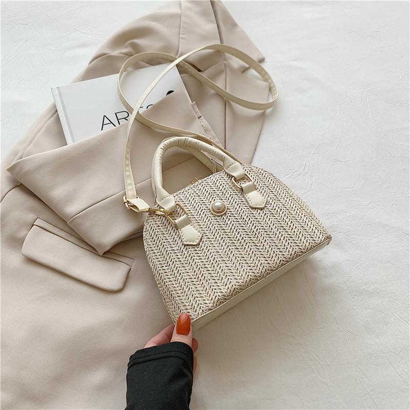 Trendy Woven Shell Shaped Handbag Fashionable Simple Shoulder Bag With Zipper