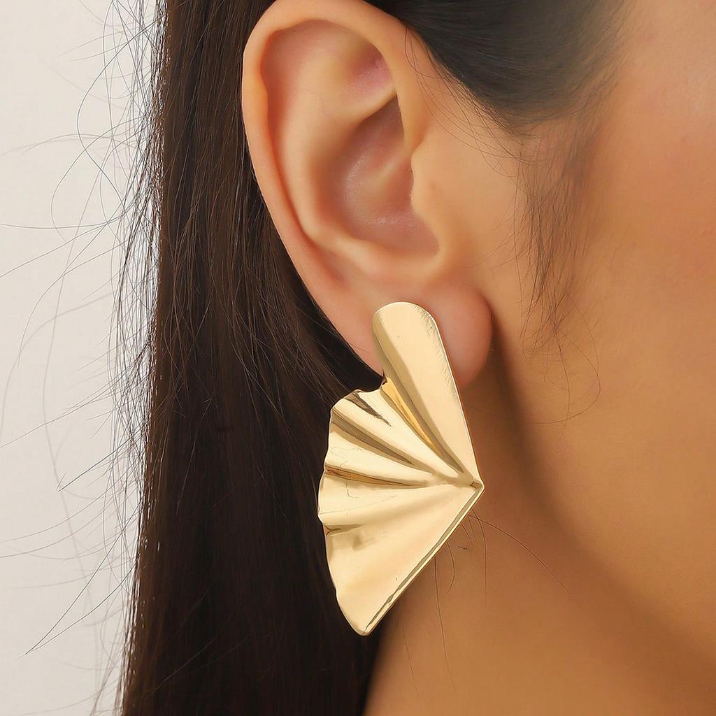 European and American Summer Original Design Metal Retro Leaves Simple Stud Earrings Versatile Popular Personality Street Shot Earrings
