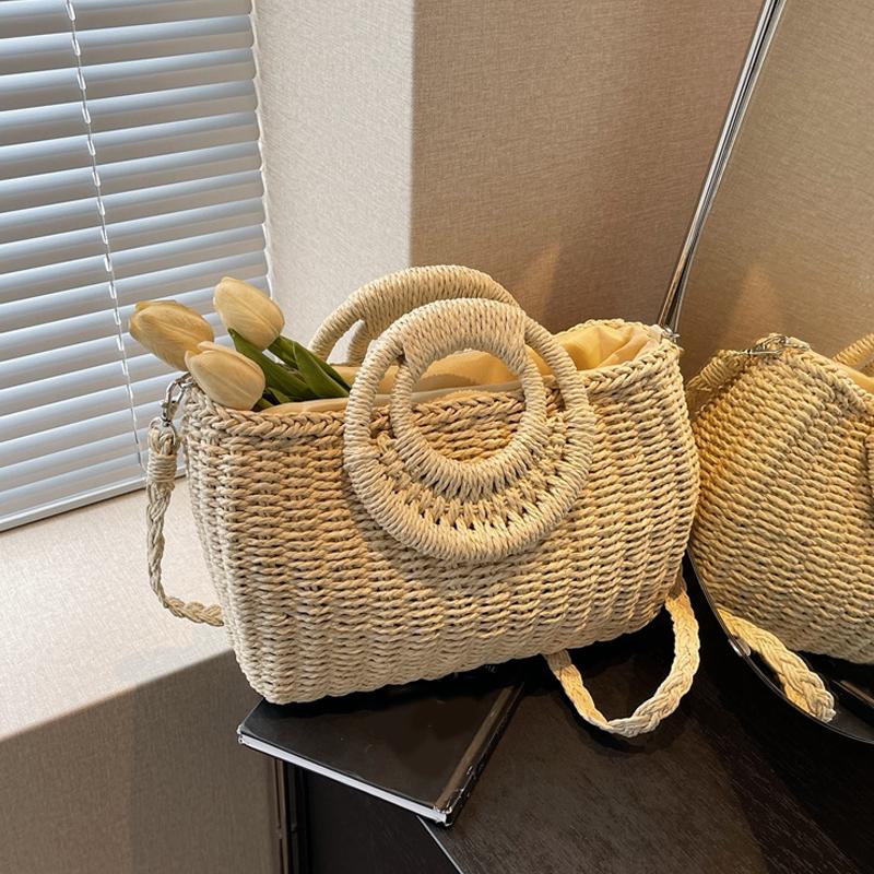 New Handheld Straw Woven Bag For Women Handmade Portable Handbag Large Capacity Beach Bag Handheld Money Bag Premium