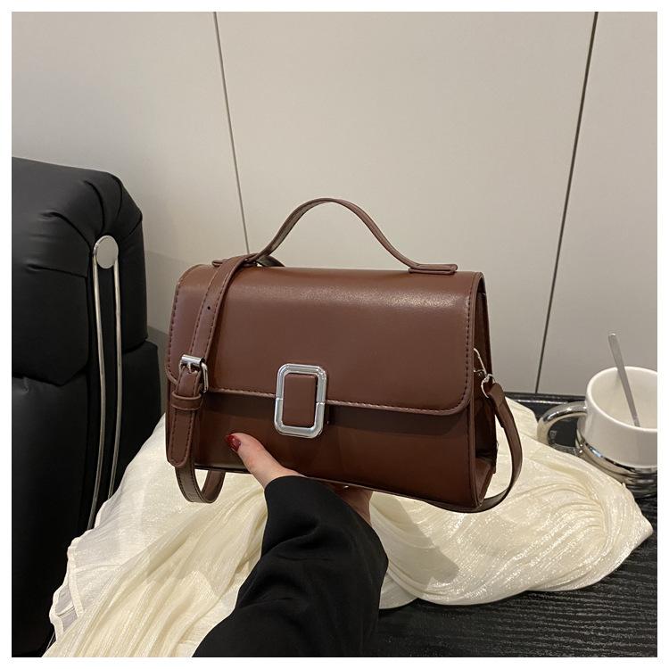 Fashion summer texture 2025 new popular retro crossbody shoulder handheld crossbody small square bag women
