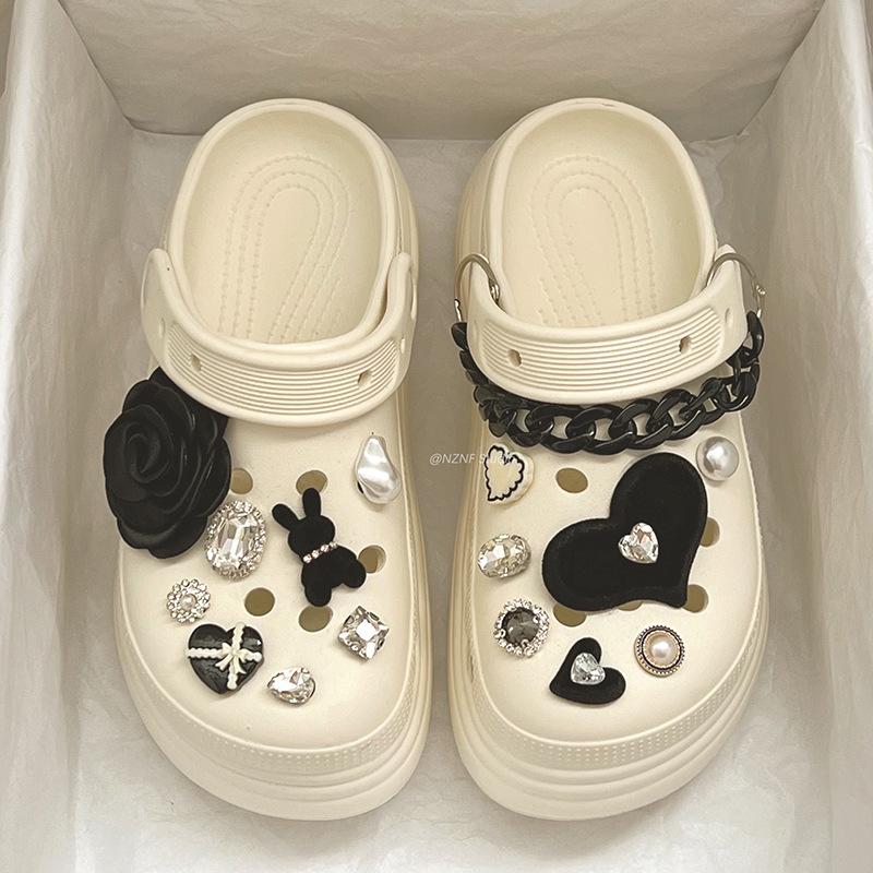 

Internet celebrity white heightening non-slip thick-soled hole shoes 2025 outer wear stepping on shit bag head slippers 39-40 білий