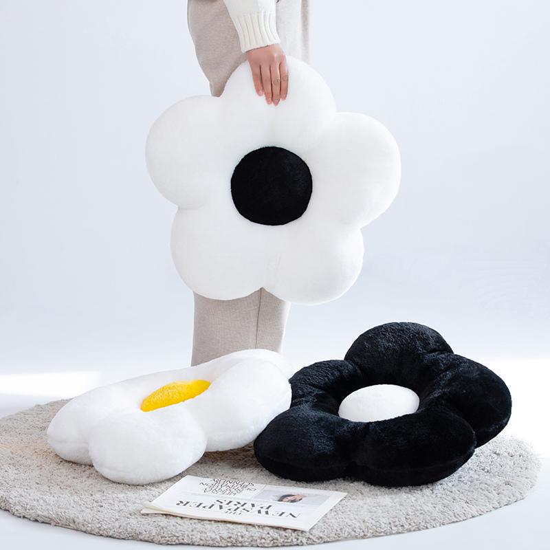 1pc Flower Shape Throw Pillow, Cute Floor Mat Seat Decorative Soft Plush 3D Floral Cushion for Sofa, Bed, Chair, Home Decor