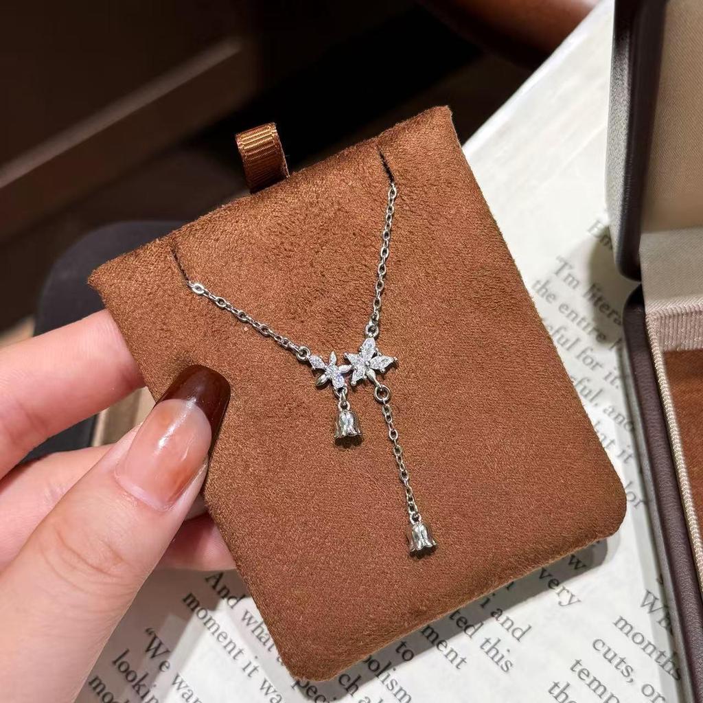 Zircon Star Lily Tassel Necklace: Women's Light Luxury Floral Clavicle Chain