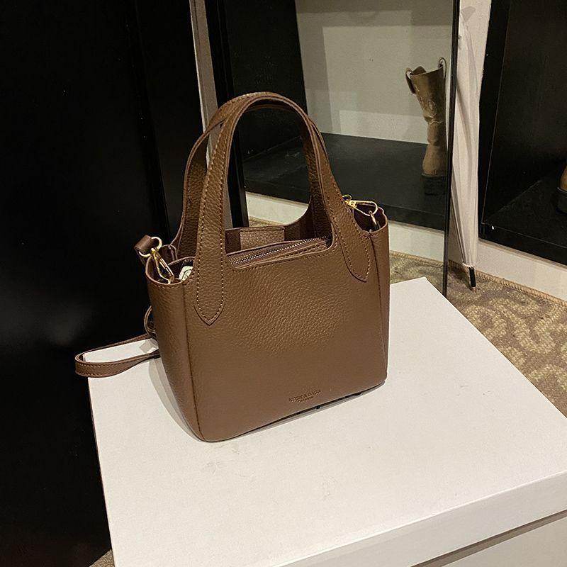 

Винтажная женская универсальная сумка-ведро через плечо - Коллекция моды 2025