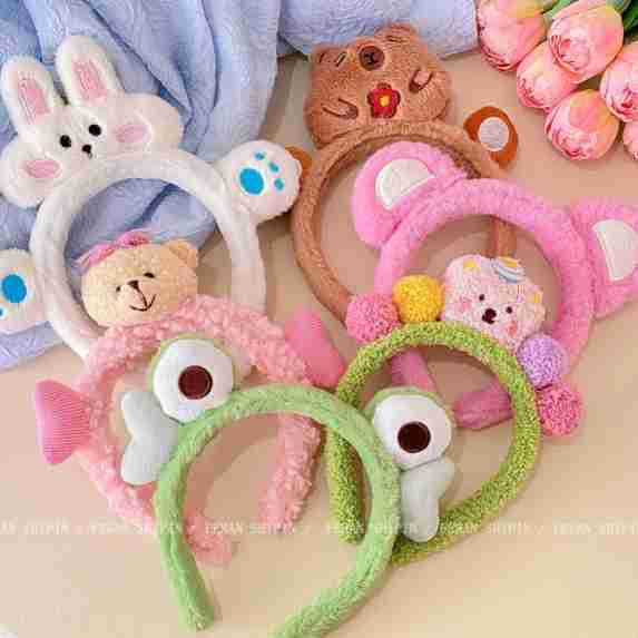 

Adorable Plush Bear Headband - Autumn/Winter Cartoon Hair Accessory for Girls