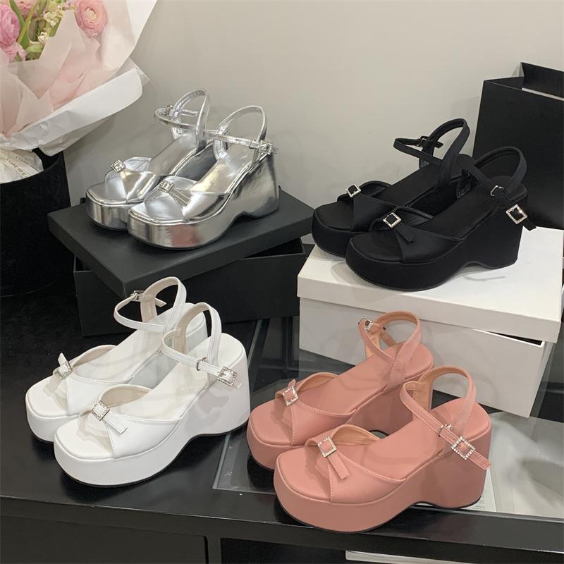 Eilyken Design Schnallenriemen Eckige Zehenpartie Damen Sandalen Punk Stil Plateau Keilabsätze Hohe Absätze Party Sommerschuhe