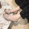 Mode Sandalen Damen Eckige Zehenpartie Klobige Absätze Sandalen zum Hineinschlüpfen Sommer Damenschuhe Silber Weiß Schleife zapatos para mujeres WSH5073