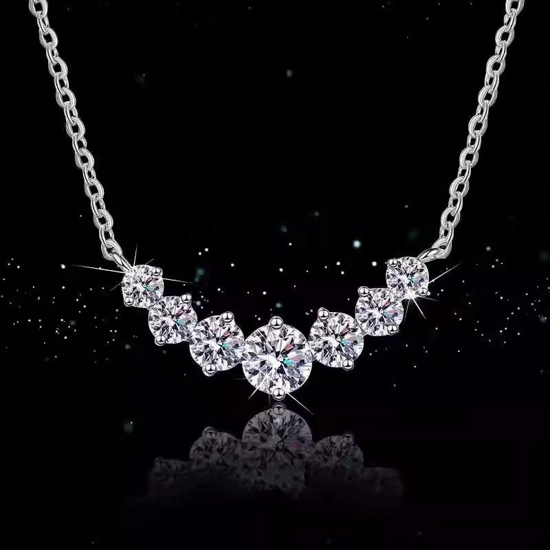 Women's Diamond Zircon Electroplated Choker Necklace – Elegant Fashion Pendant