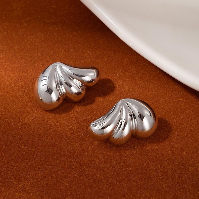 High-End Leichter Luxus Textur Blatt Ohrringe Metall Wind Personalisiert Dreidimensional Ccb Mehrschichtig Übertrieben Mehrschichtig Blume Ohrringe