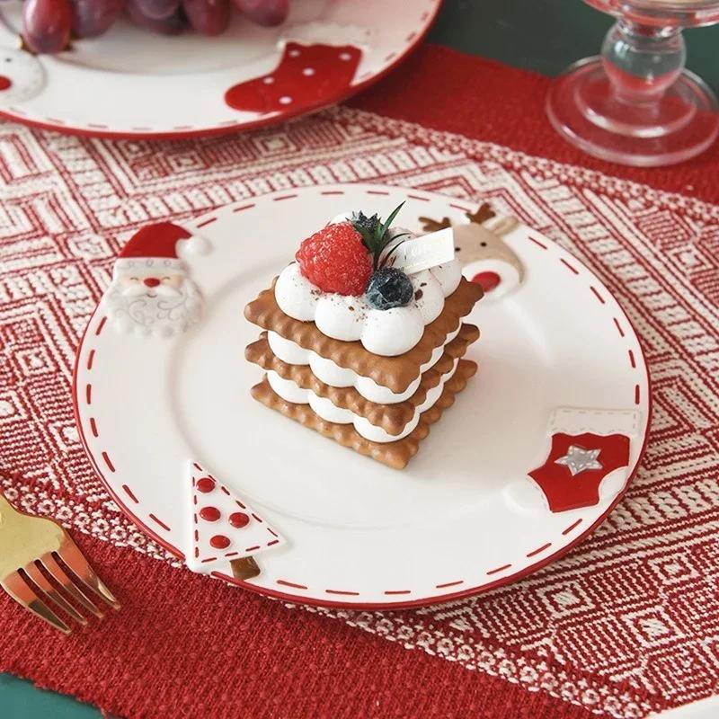 1Pc Santa Claus Ceramic Round Plate Western Style Dinner Plate Embossed Cake Dessert Plates Home Tableware Christmas Gift