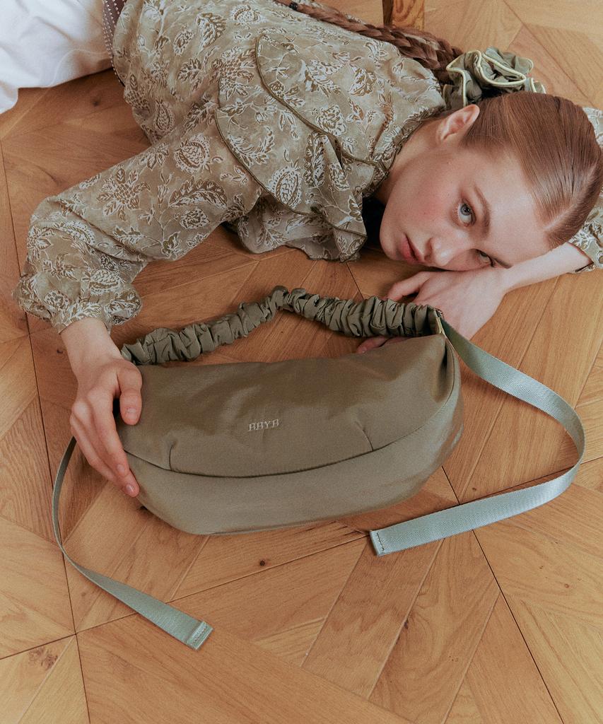 Bbyb Noi Ruffle Medium Shoulder Bag (Khaki)