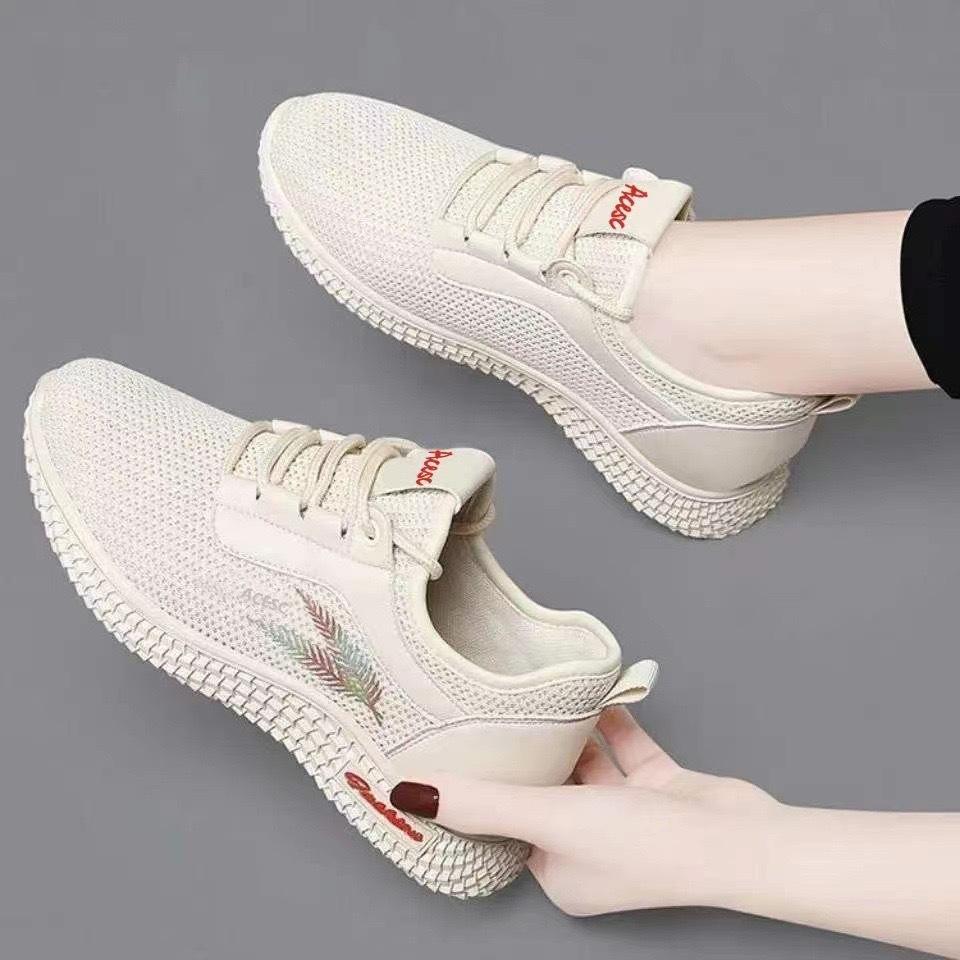 New women's sports shoes summer mesh breathable soft sole fashion casual shoes spring coconut shoes