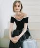 Nigaennikol Off-Shoulder Frill Half Top_Black