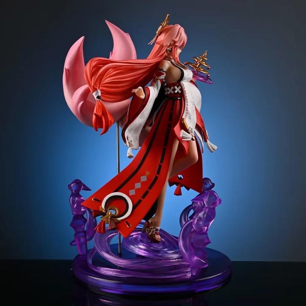 Genshin Impact Yae Miko Figurine: Desktop & Car Decoration Collectible