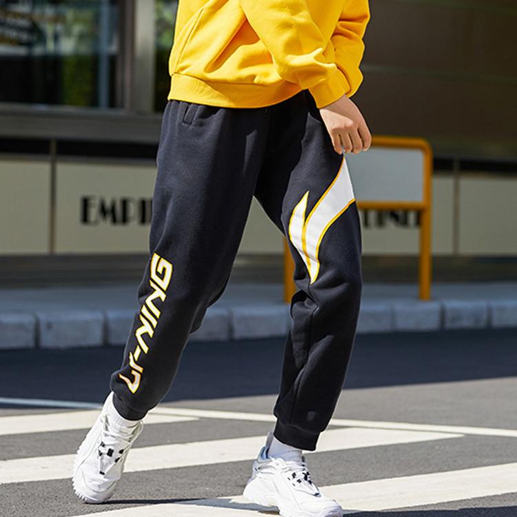 Li Ning Logo Printed Fleece Warm Cuffed Knitted Sports Pants Men Bottoms Black AKLP843-10