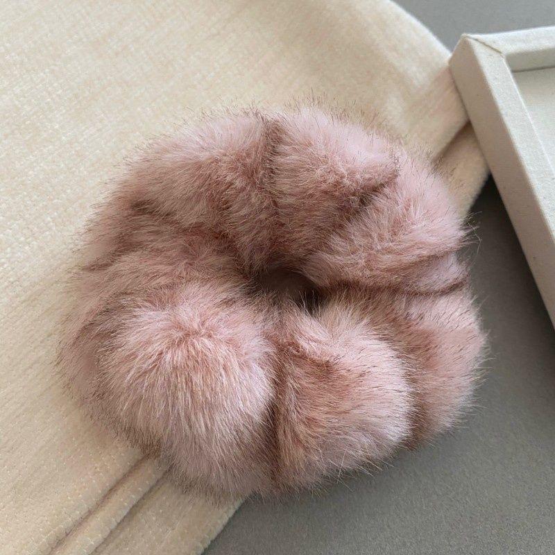 

Luxurious Korean Faux Mink Fur Pleated Scrunchie - Plush, Gentle Hair Tie for Autumn & Winter